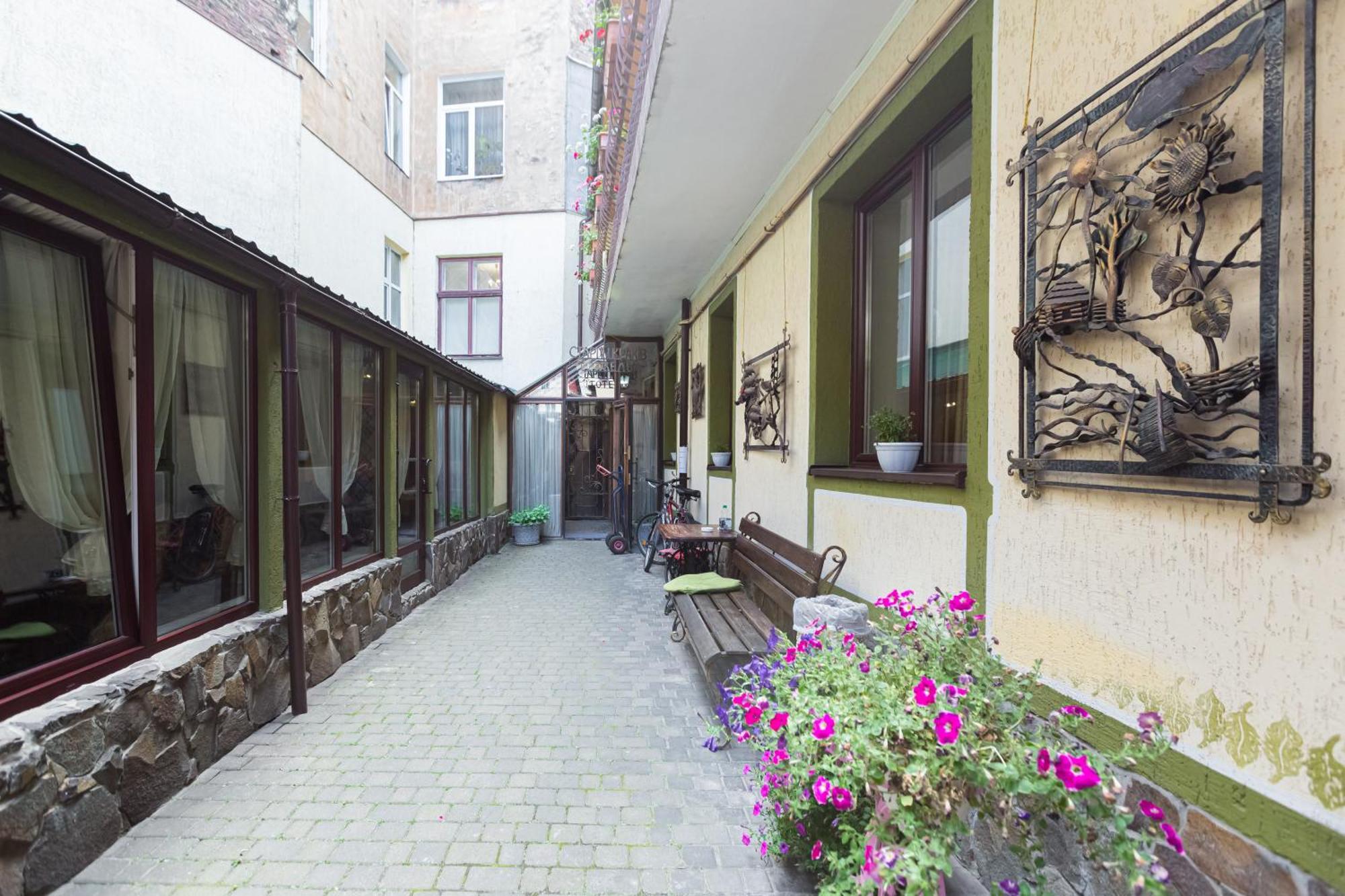 Staryi Krakiv Hotel Liov Exterior foto